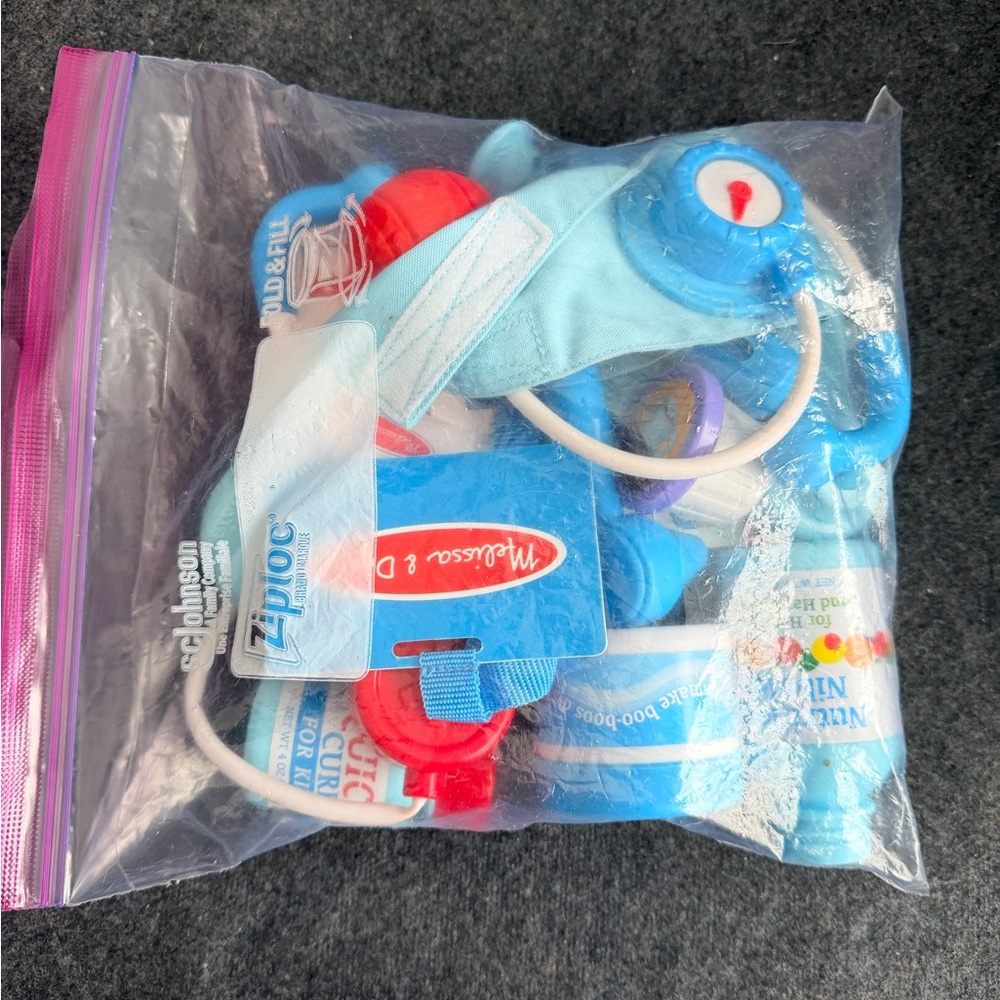 Melissa & Doug Medical Play Set Doctor kids play